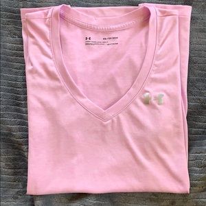 Lavender Under Armor tee xs